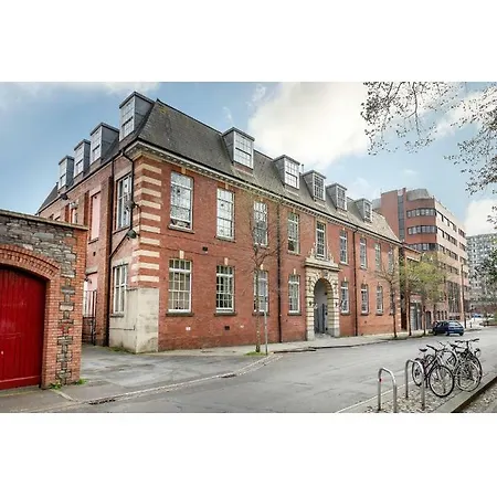 In Quiet, City Centre, Historic Building